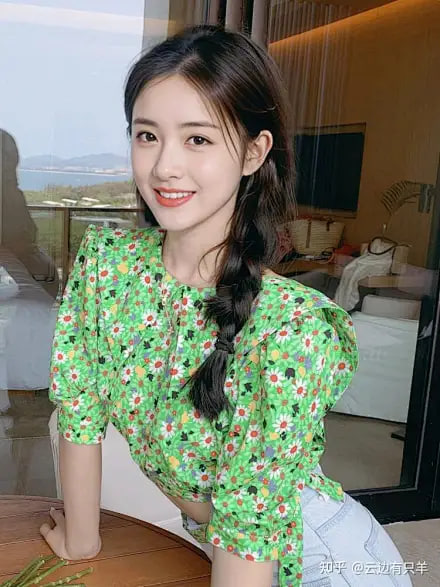 银杏烟火2024海报